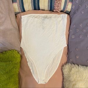 Strapless white body suit